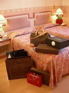 Buenos Aires Hotel Mediolan 3*,  Włochy
